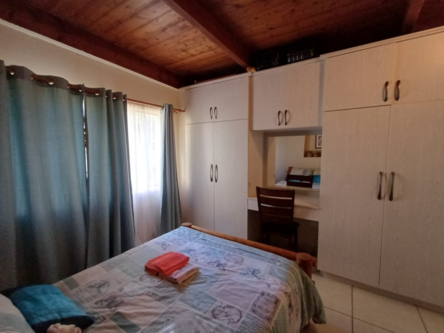6 Bedroom Property for Sale in Vredenburg Western Cape